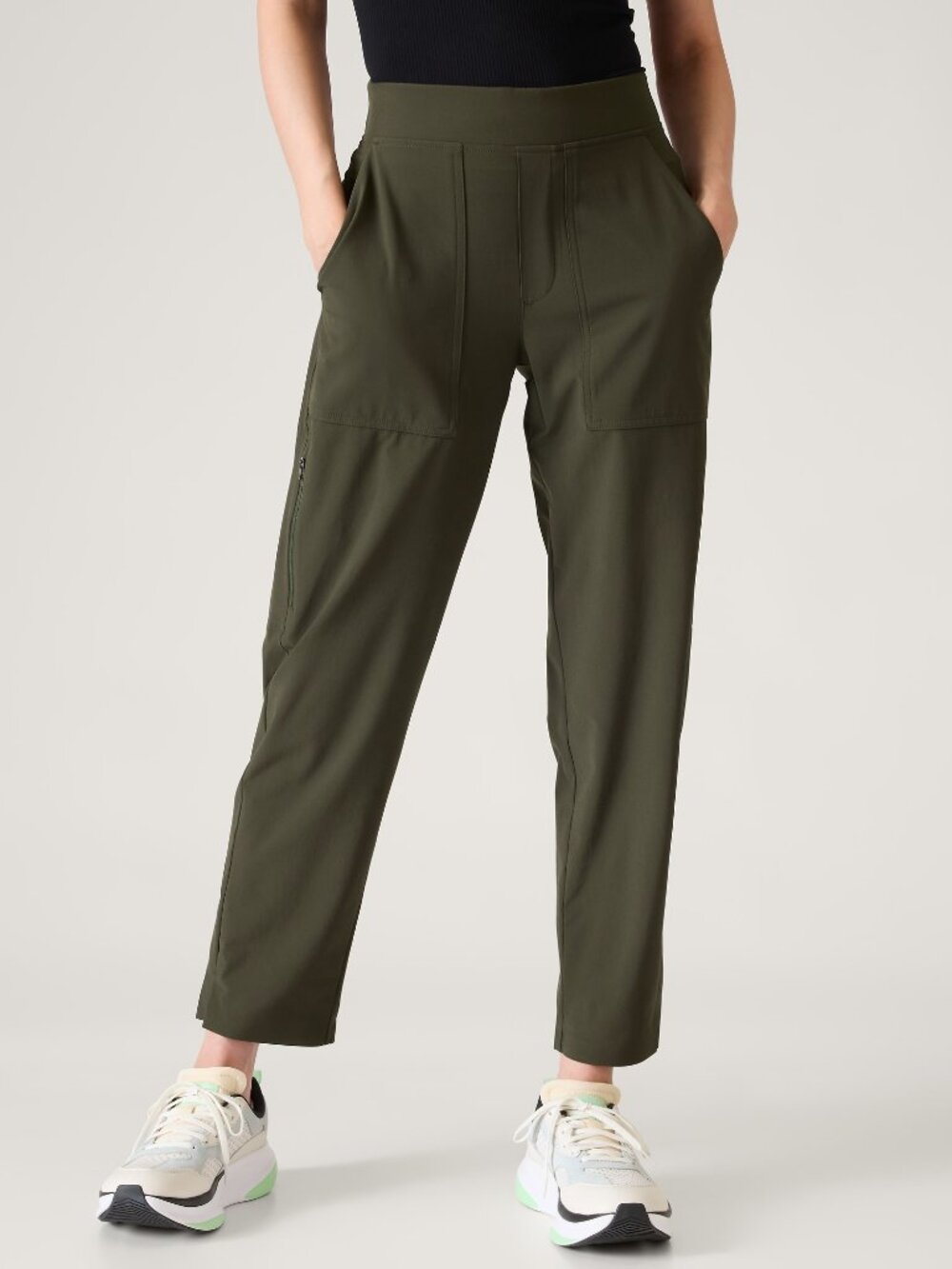 Athleta Brooklyn Mid Rise Ankle Utility Pant in Aspen Olive Size 8